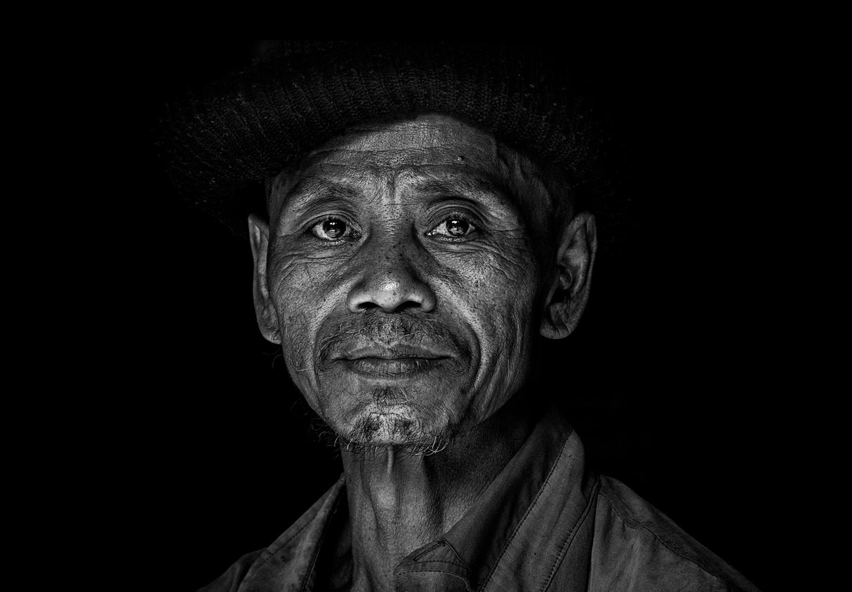 Man from Myanmar Poster och Canvastavla