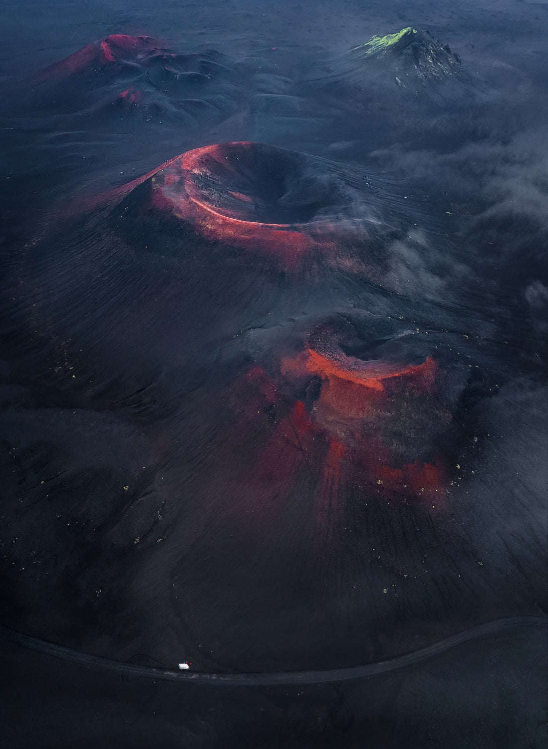 Flying Volcanoes Poster och Canvastavla