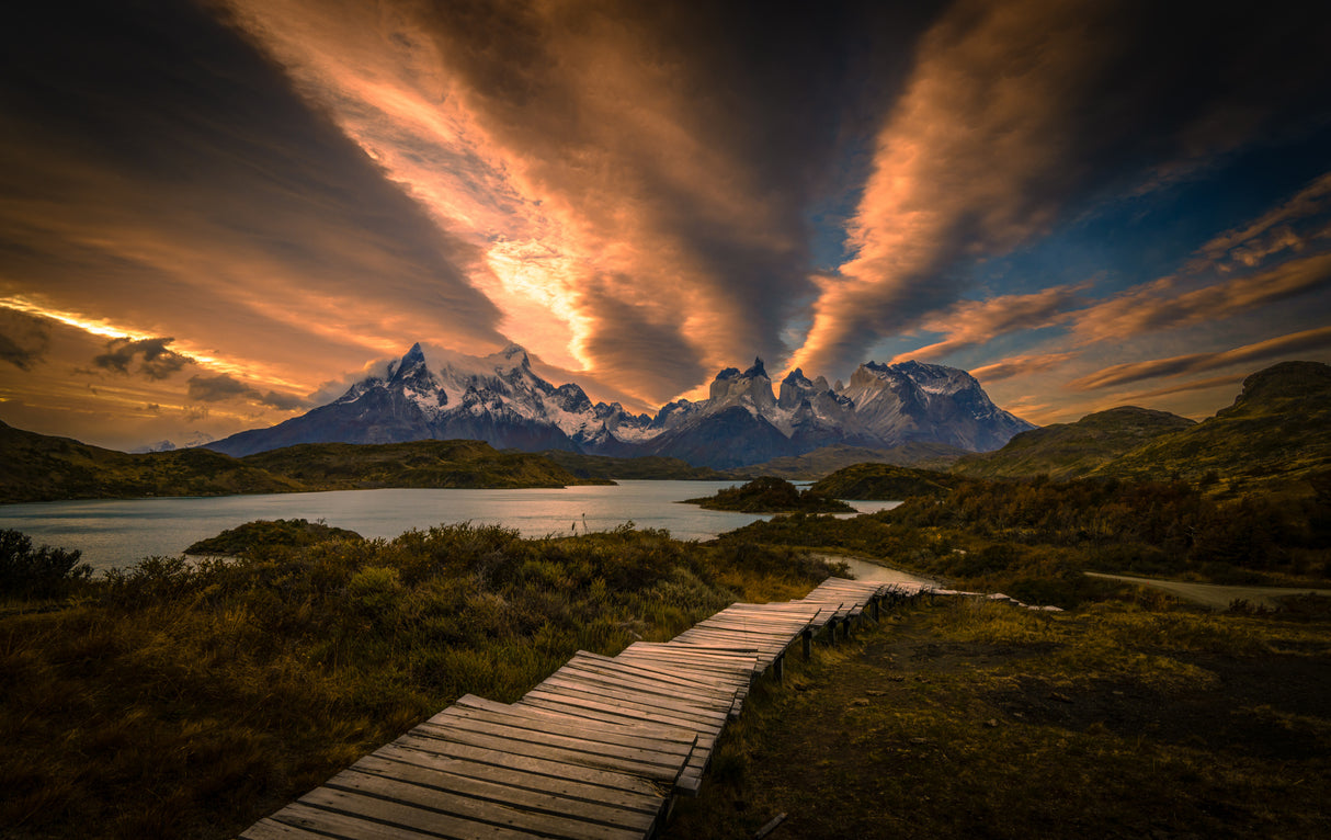 flying wing over Patagonia Poster och Canvastavla