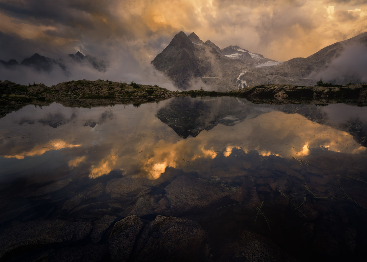 Rocks and Clouds Poster och Canvastavla