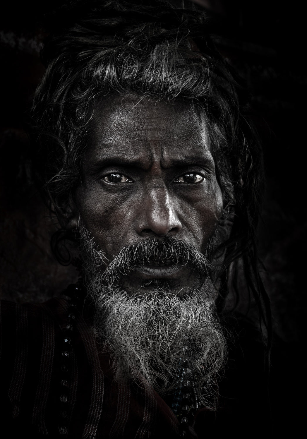 Saddhu looking without seeing Poster och Canvastavla