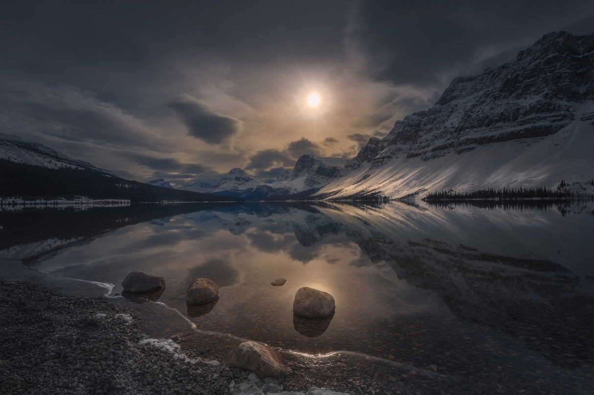 Moody lake Poster och Canvastavla