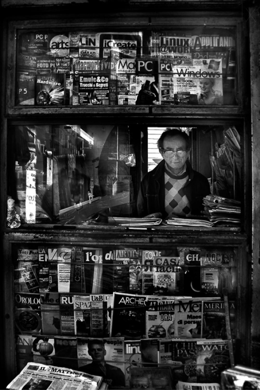 Newsagent... Poster och Canvastavla