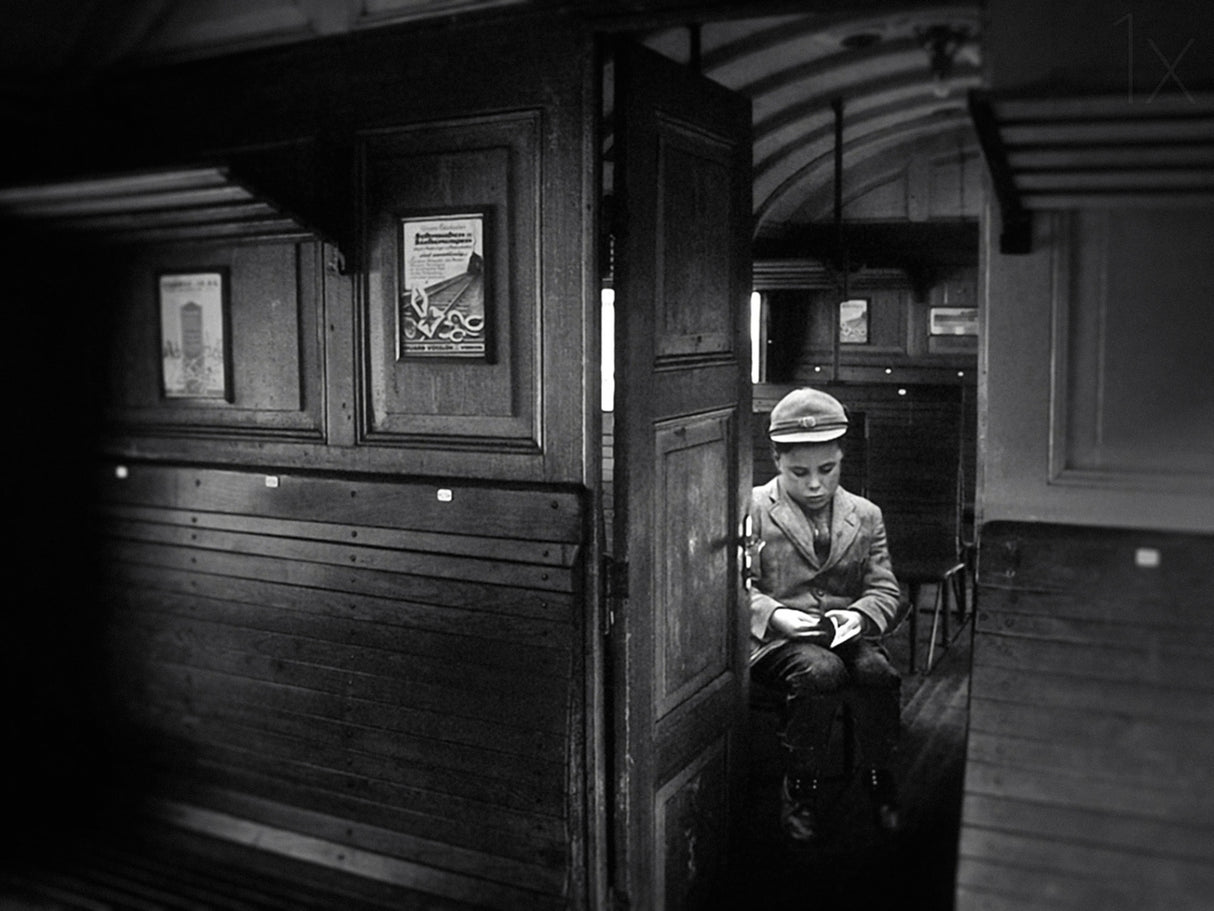 on the train Poster och Canvastavla