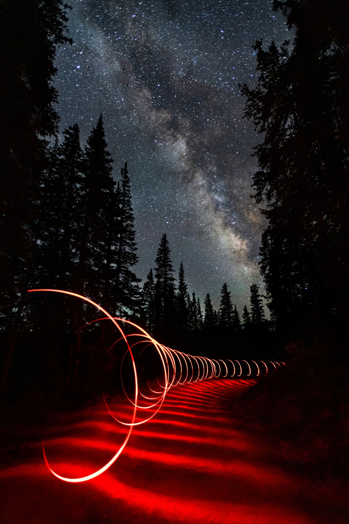 Light Painting under the Milky Way Poster och Canvastavla