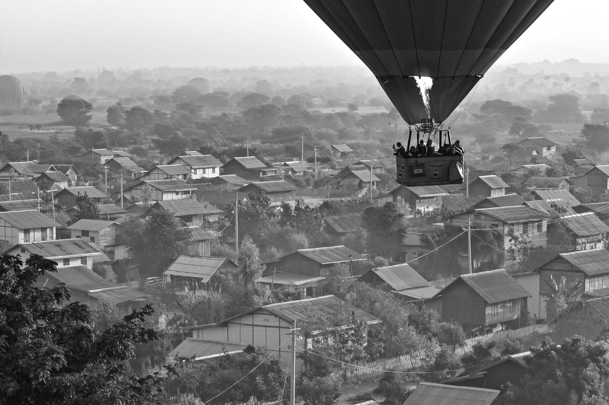 Flying over Bagan Poster och Canvastavla