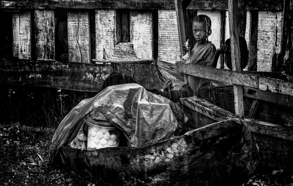 Raining in Ganvié - Benin Poster och Canvastavla