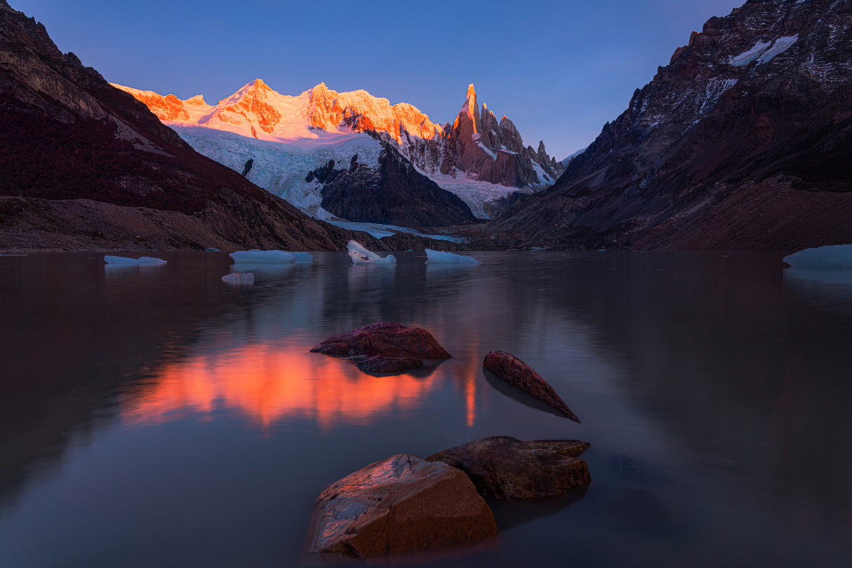 Sunshine glazed Cerro Torre Poster och Canvastavla