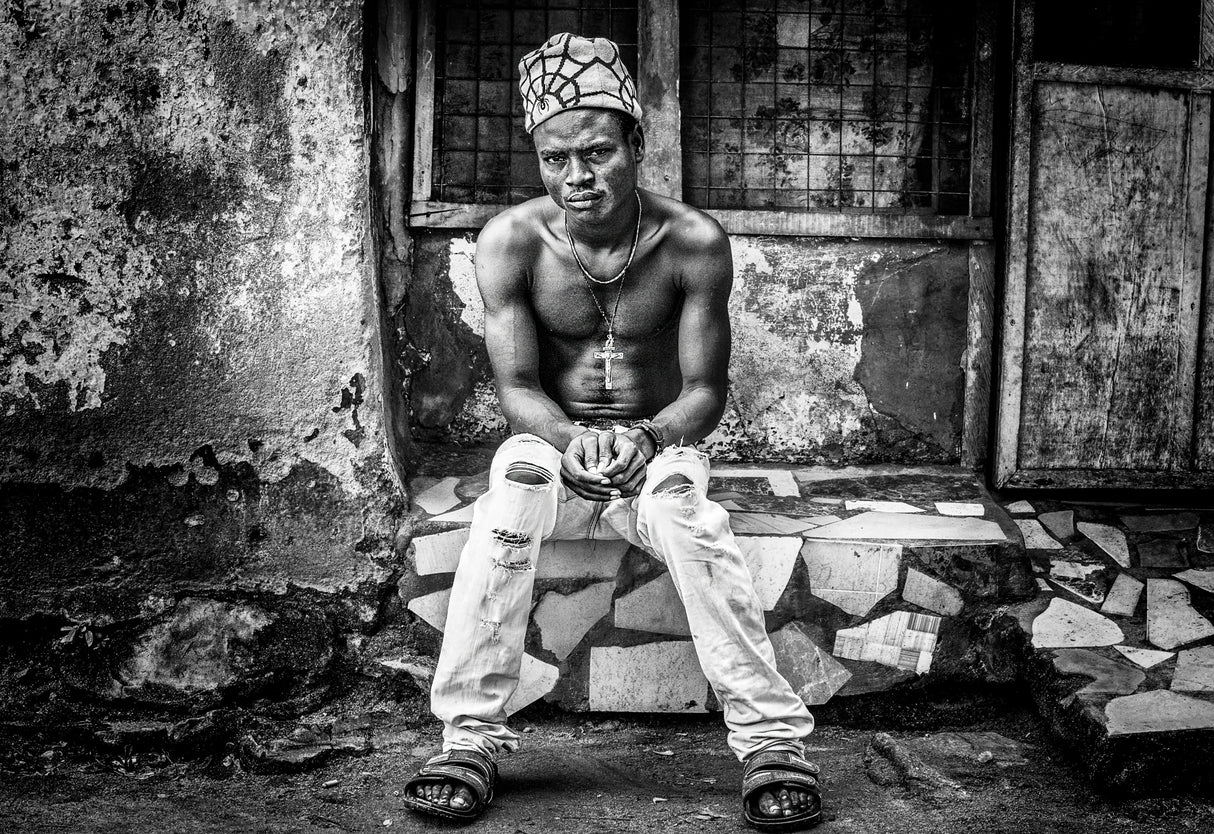 Man in the old Buduburam refugee camp - Ghana Poster och Canvastavla
