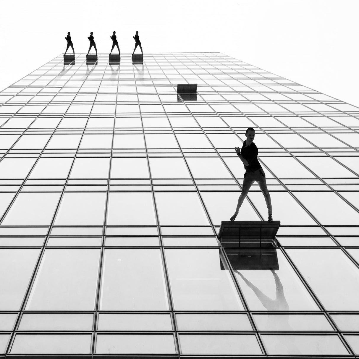 dancers on the skyscraper Poster och Canvastavla