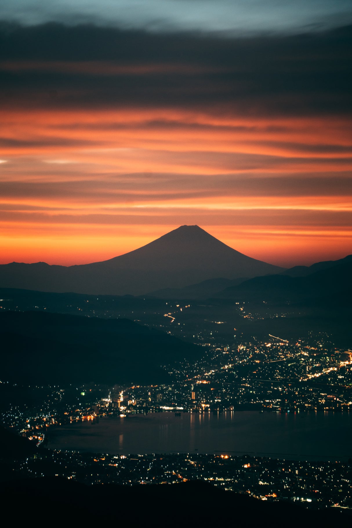 Mt. Fuji - solemn and mysterious Poster och Canvastavla