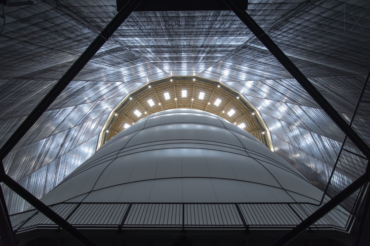 Gasometer balloon Poster och Canvastavla
