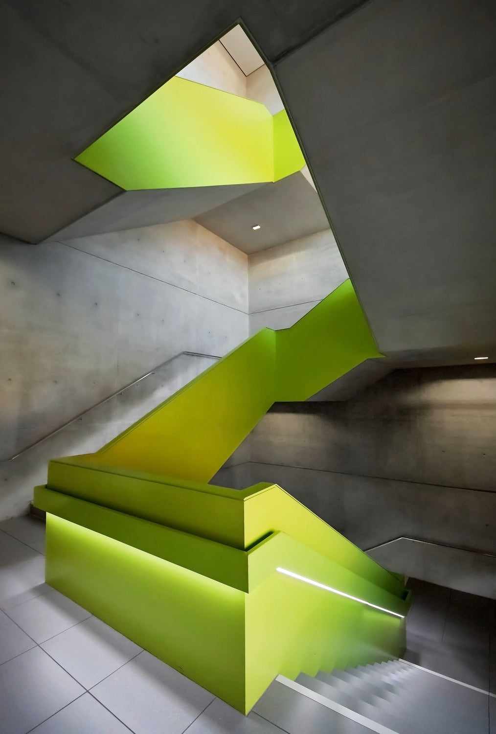 Bright Green Poster och Canvastavla