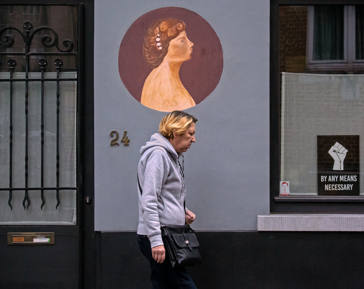by any means necessary Poster och Canvastavla