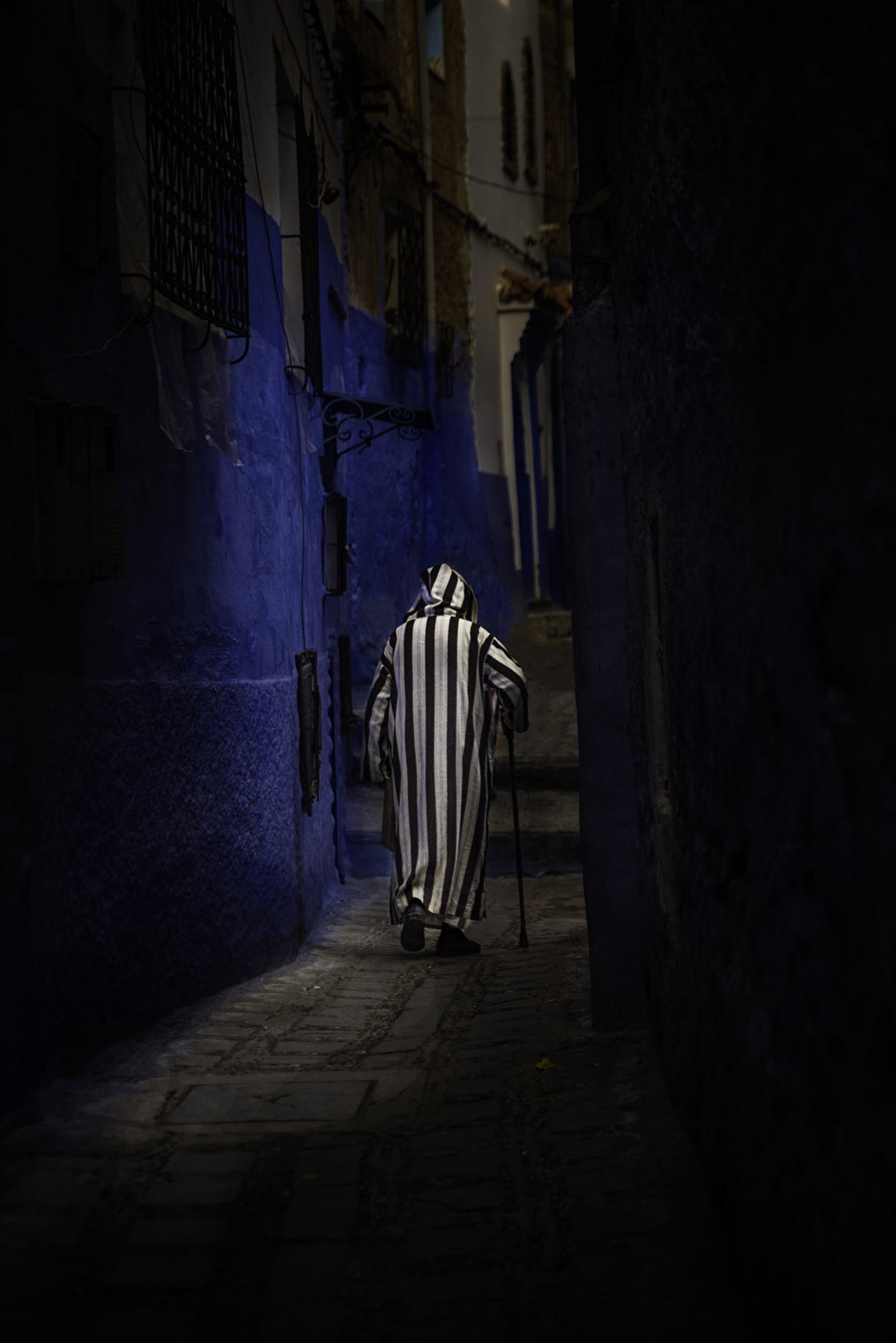 In the alleys of the city chaouen in Morocco Poster och Canvastavla