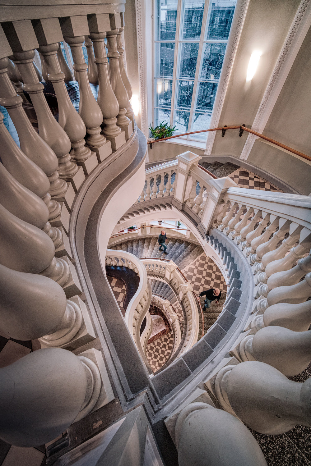 The Staircase Poster och Canvastavla