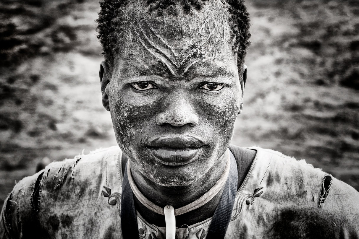 Mundari man - South Sudan Poster och Canvastavla