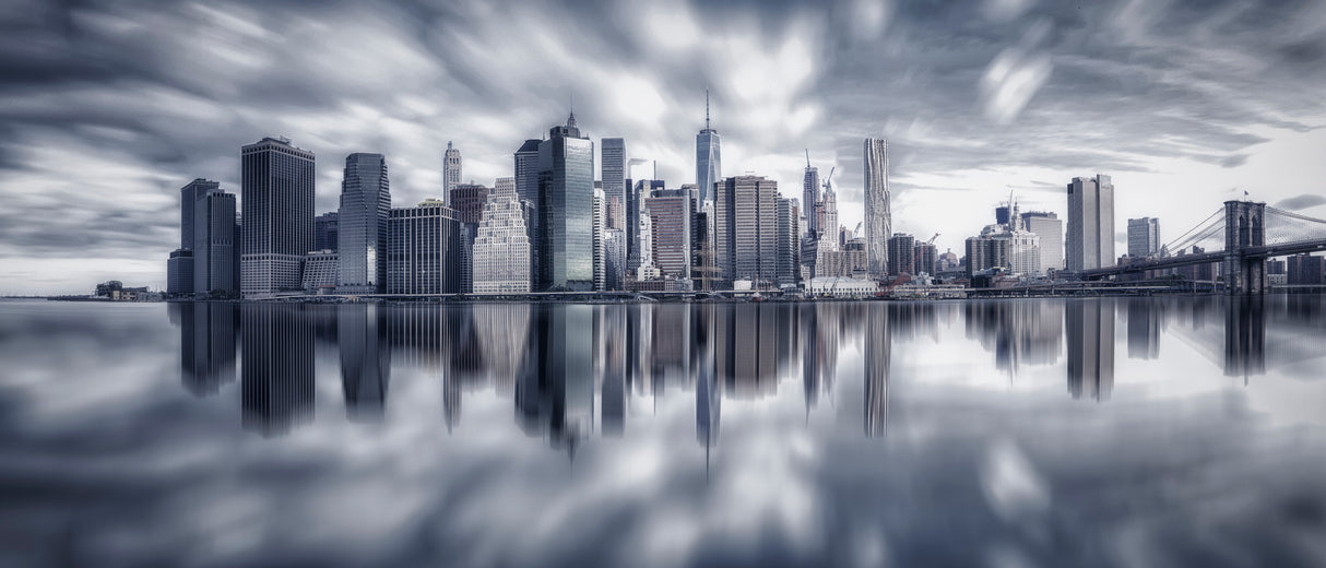 Manhattan Reflection Poster och Canvastavla