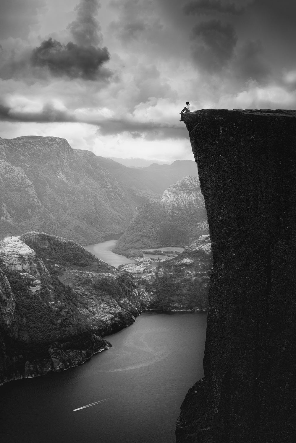 Over the abyss Poster och Canvastavla