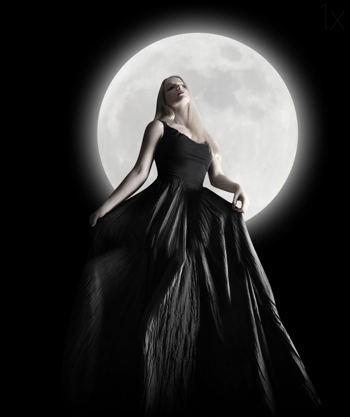 Dark Night Moon Girl with Black Dress Poster och Canvastavla