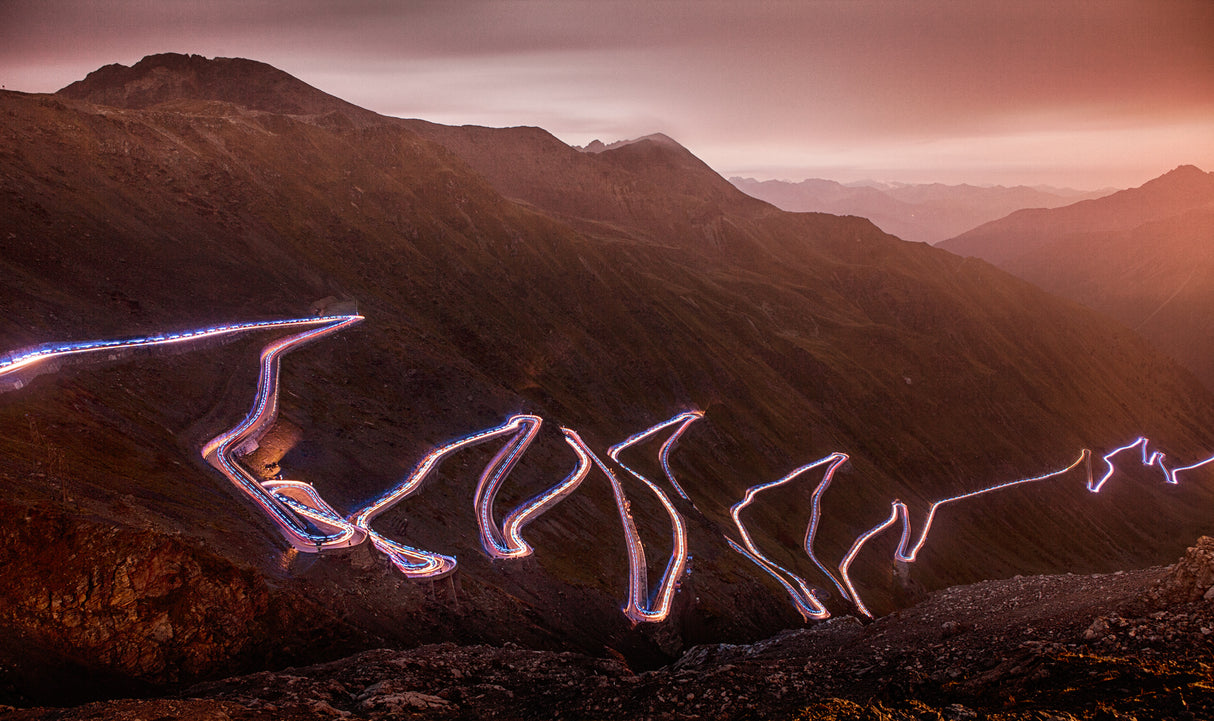 Winding light Poster och Canvastavla