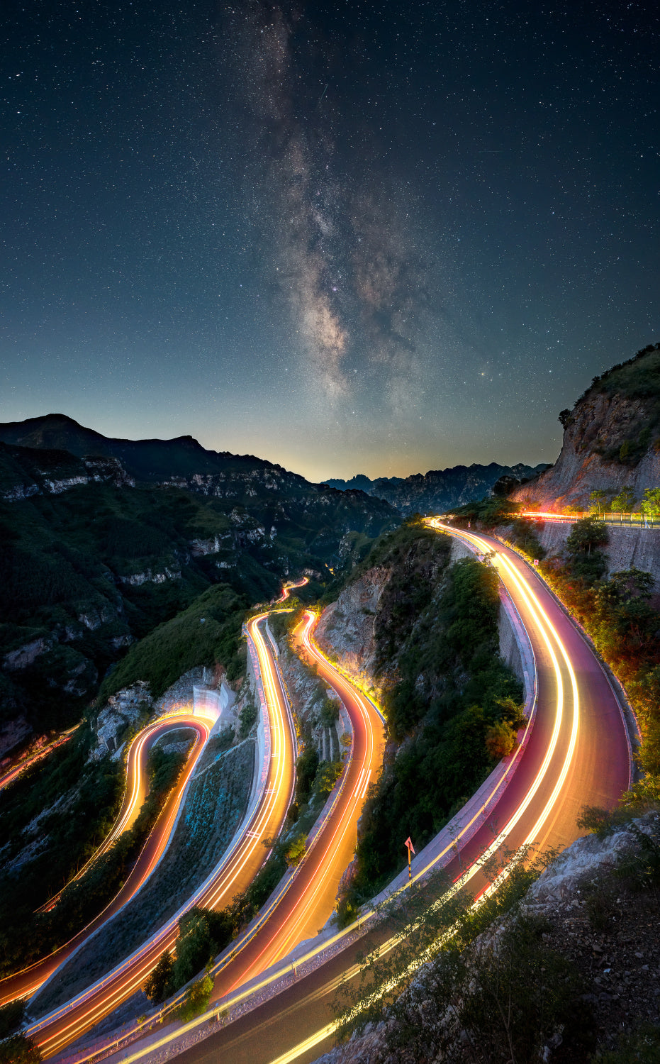 A mountain road under the Milky way Poster och Canvastavla