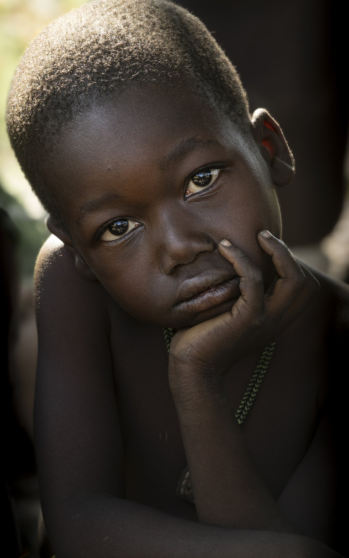 little boy of the dupá ethnic group in northern Cameroon Poster och Canvastavla