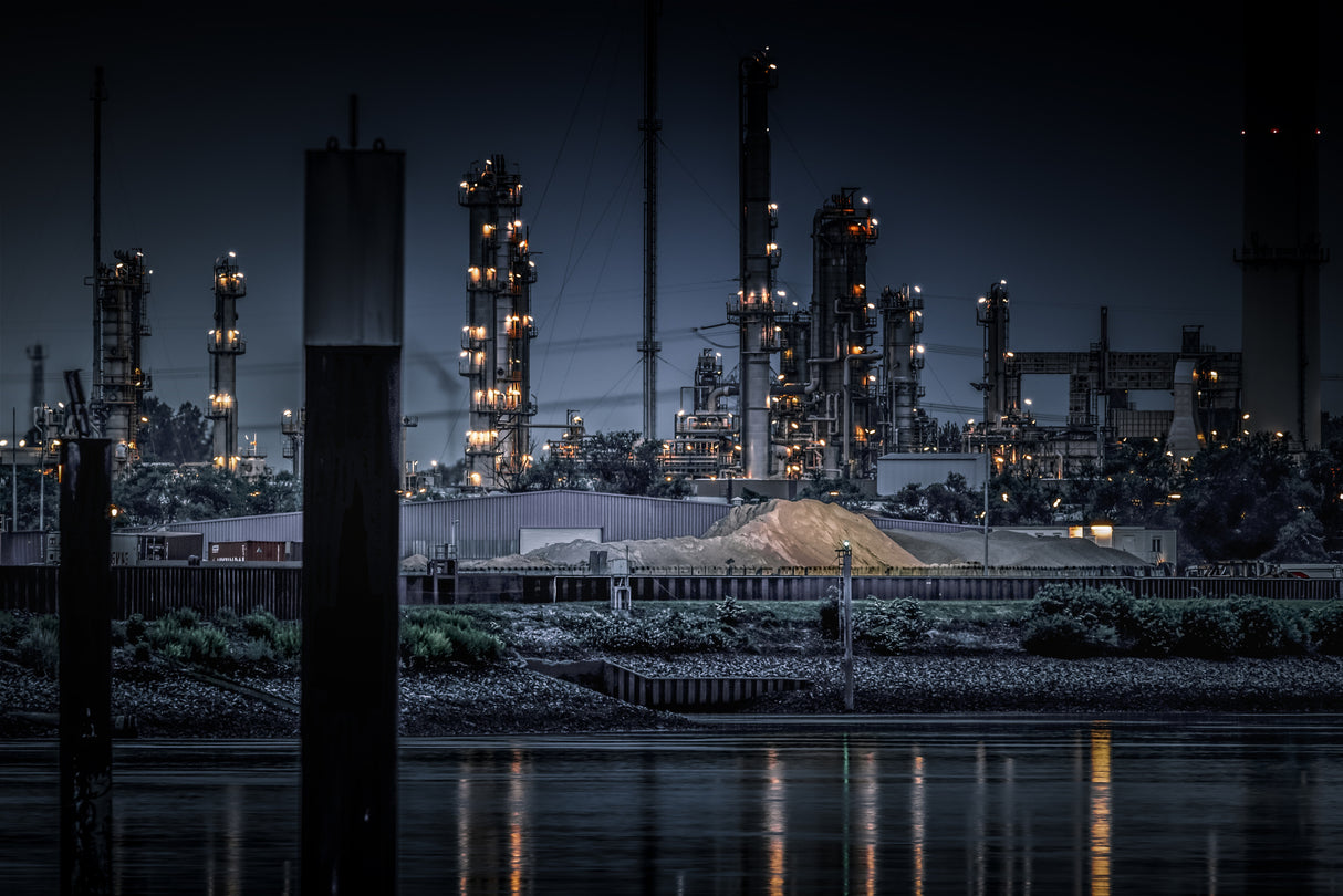 Refinery Poster och Canvastavla
