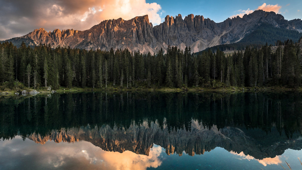 Sunset at Lake Carezza Poster och Canvastavla