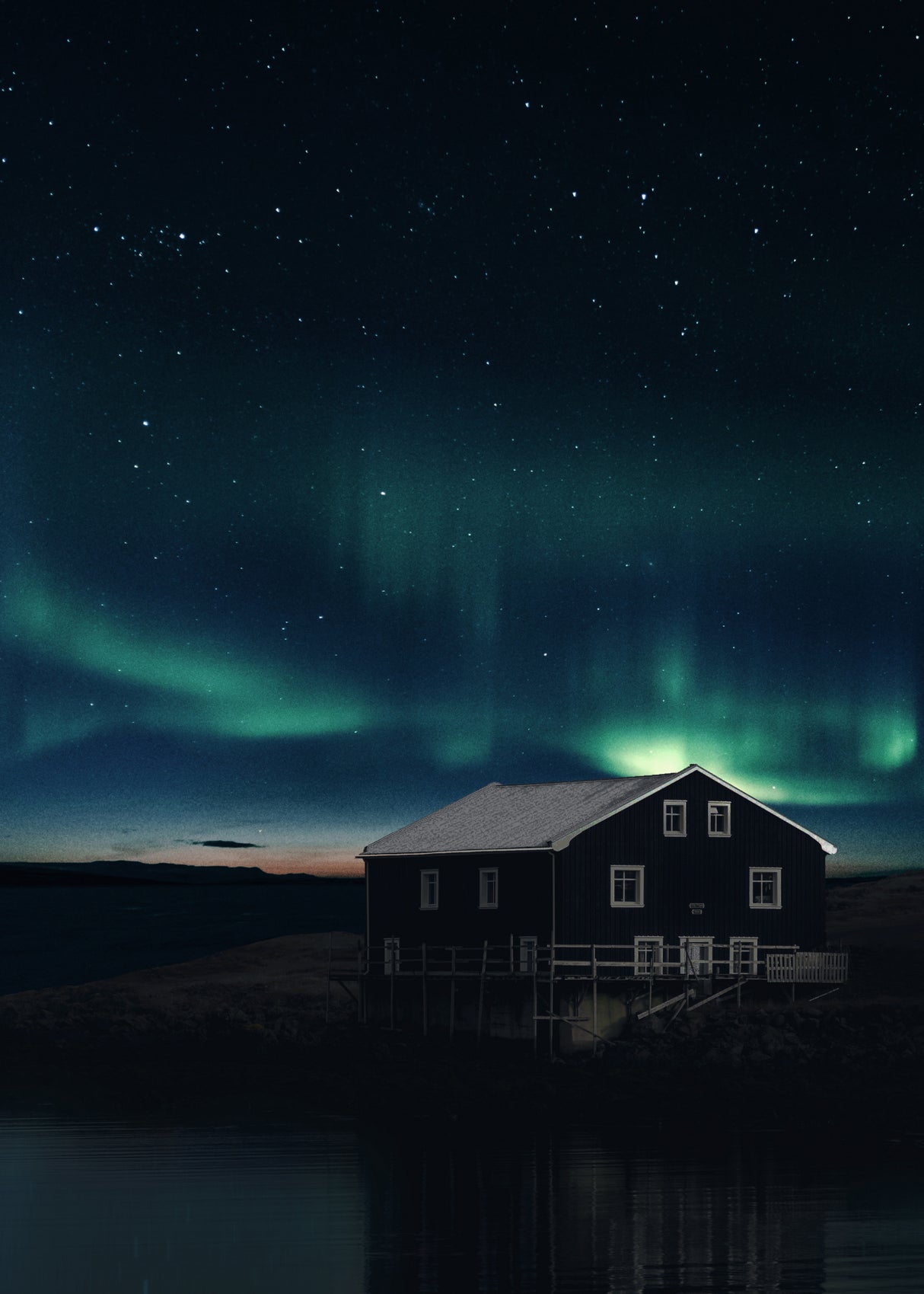 Aurora Home Poster och Canvastavla