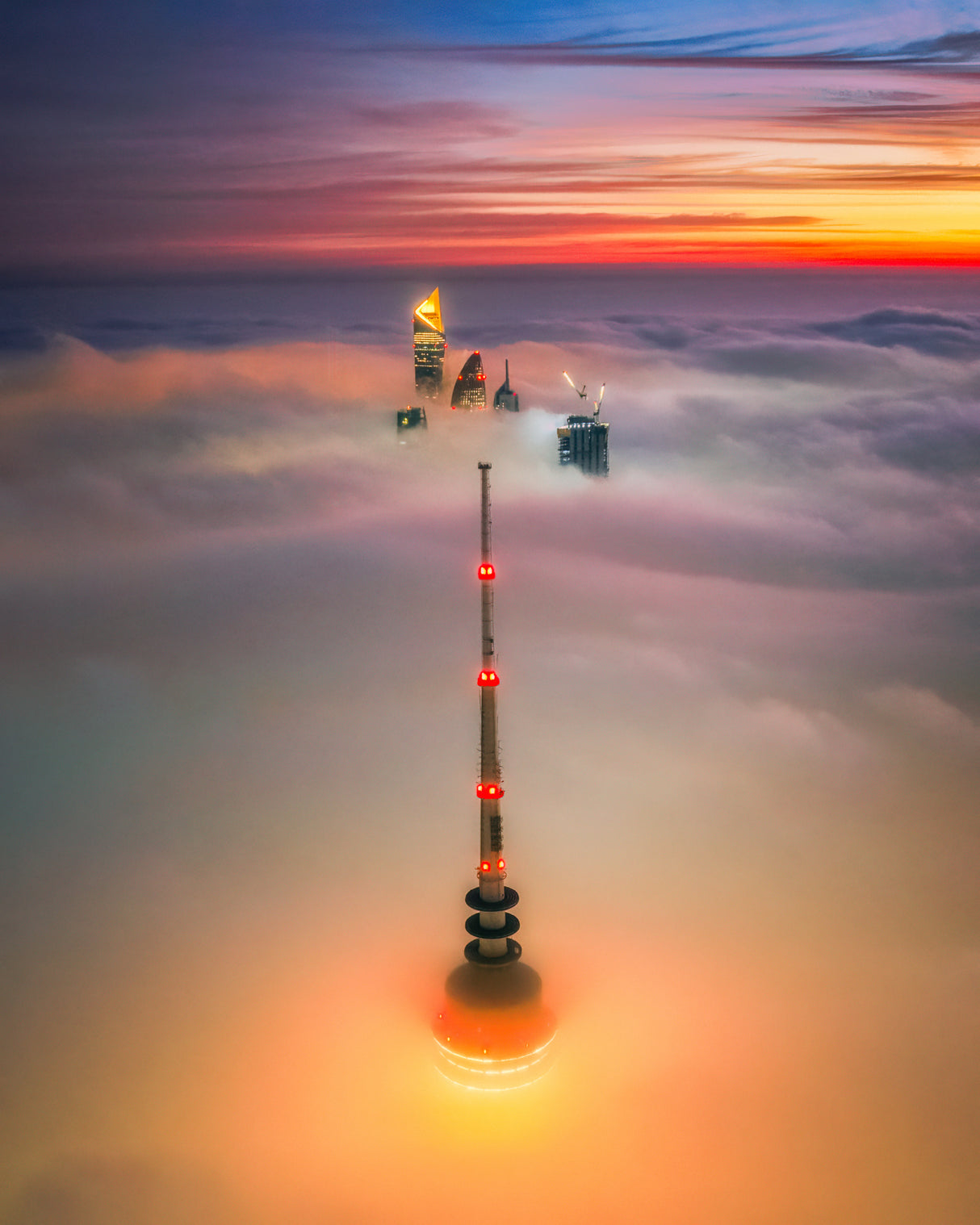 to the foggy City Poster och Canvastavla