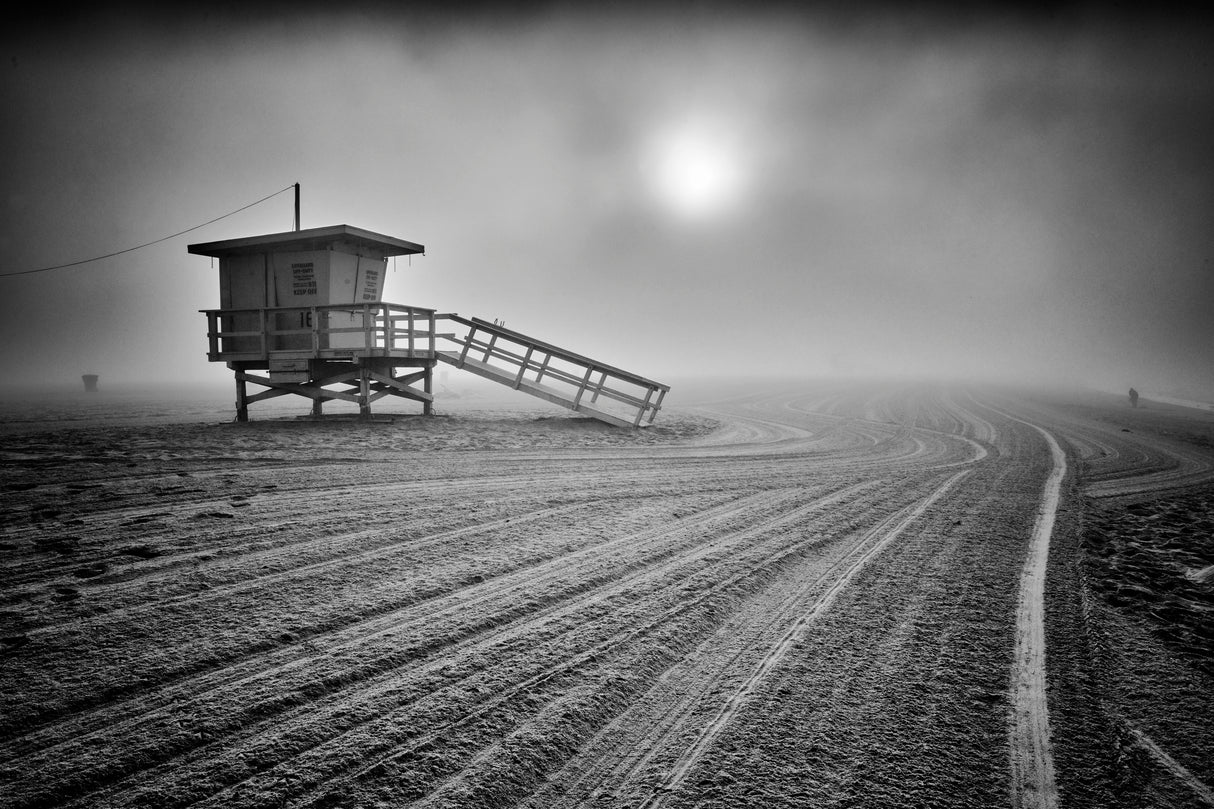 Fog on the beach - Santa Monica, California Poster och Canvastavla