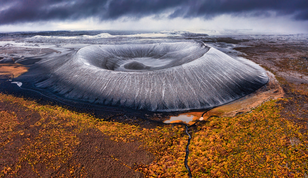 Hverfjall in autumn Poster och Canvastavla