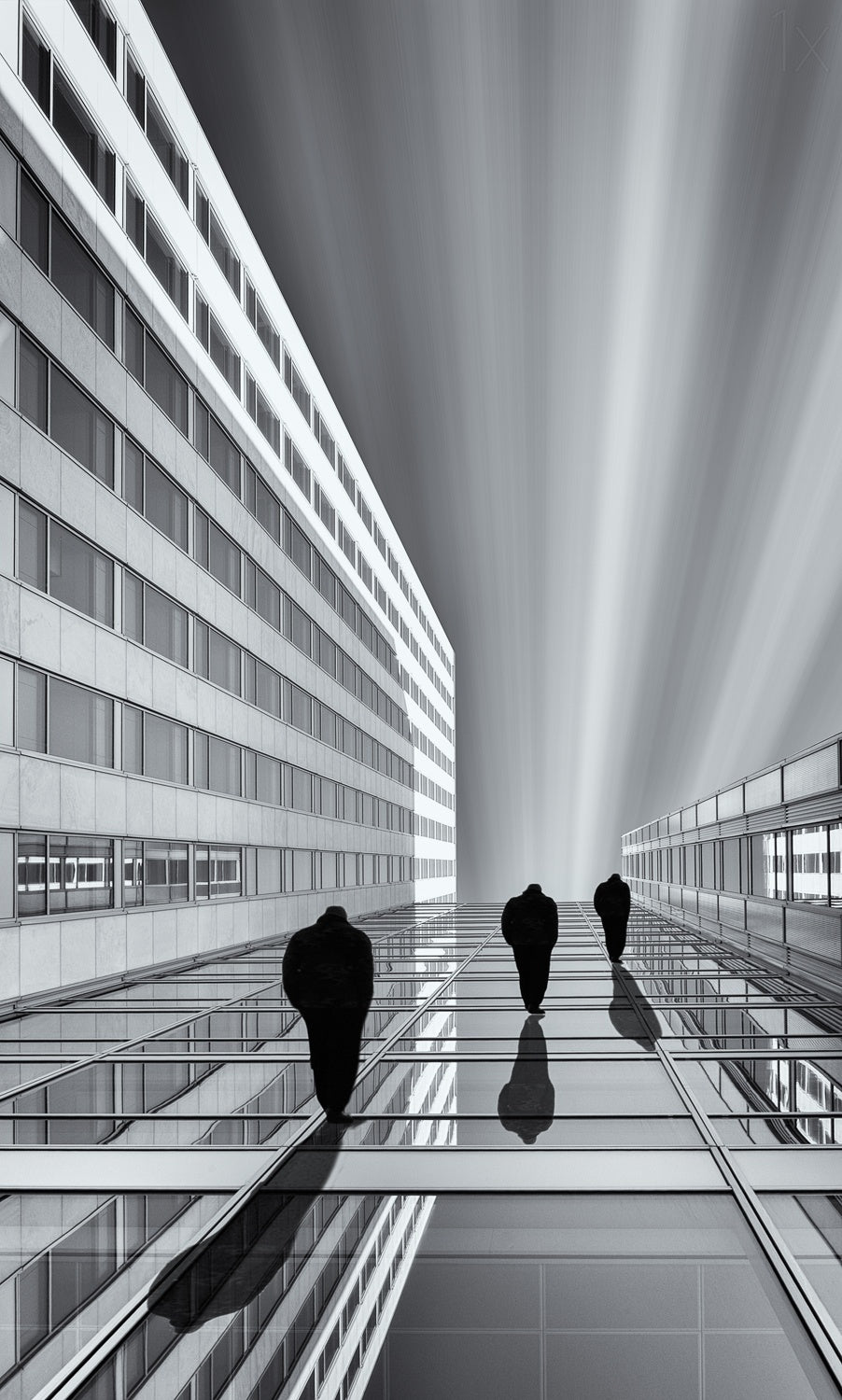 Endless walk 1 Poster och Canvastavla