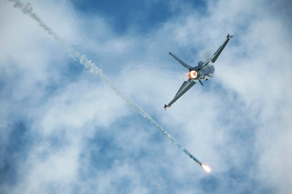 F 16 i fuld fart! Poster och Canvastavla