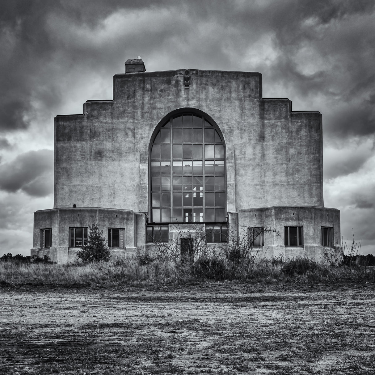 Forgotten landmark Poster och Canvastavla