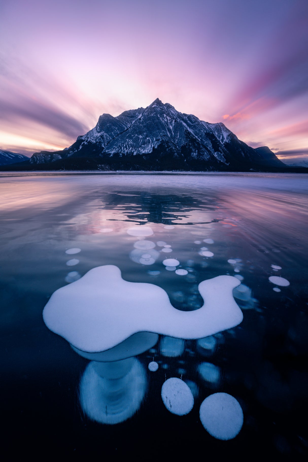 Morning of Frozen Lake Poster och Canvastavla