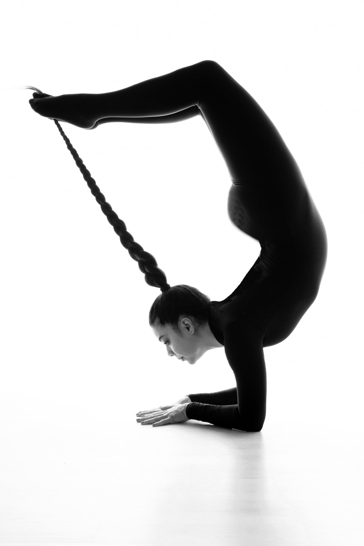 CONTORTION Poster och Canvastavla