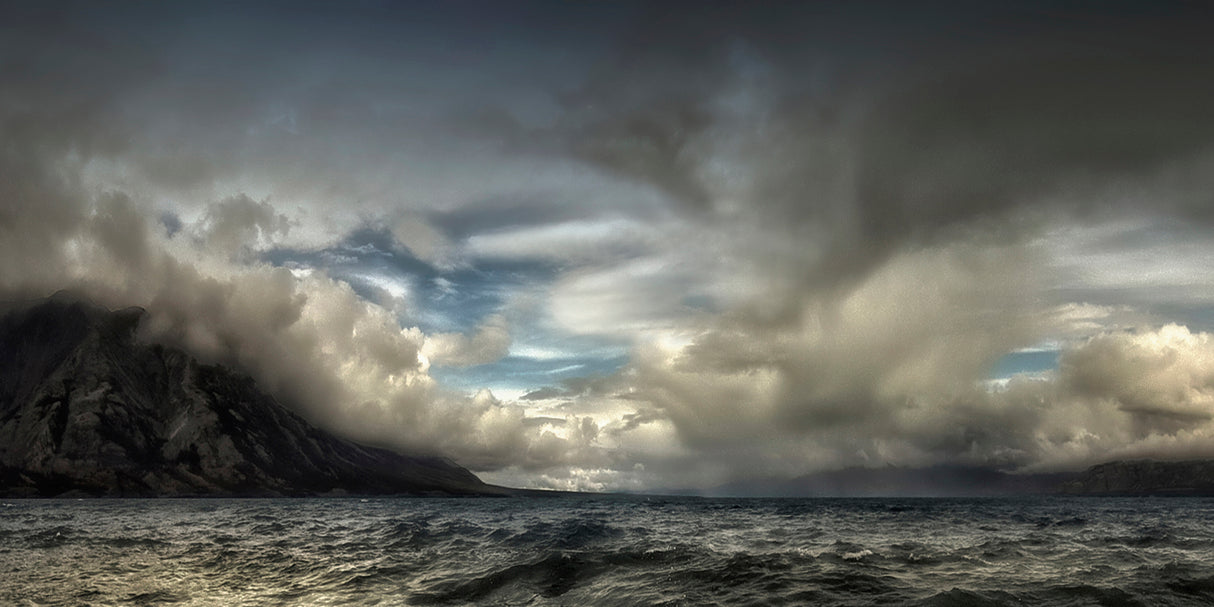 Stormy weather ahead... Poster och Canvastavla