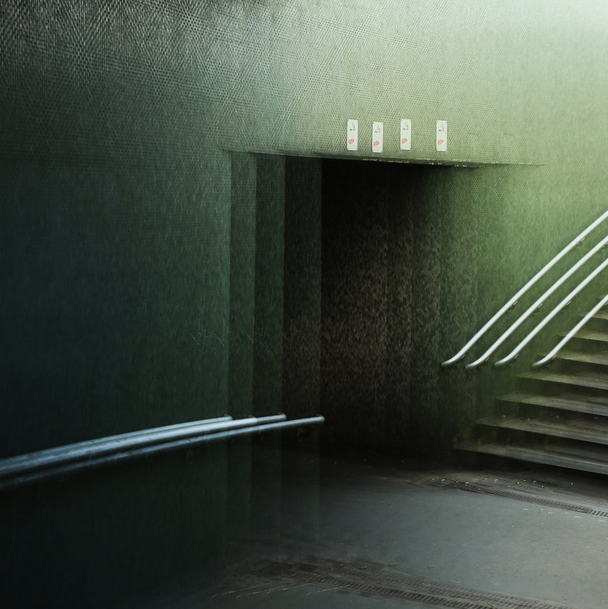 The way is dark Poster och Canvastavla