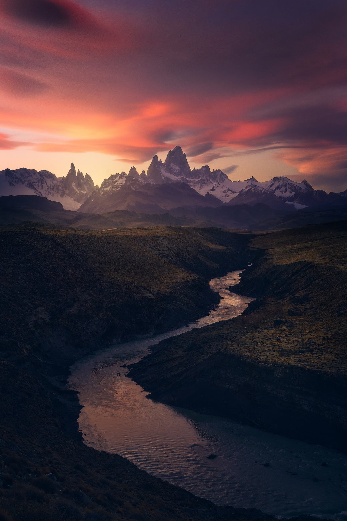 Patagonian Peaks Poster och Canvastavla