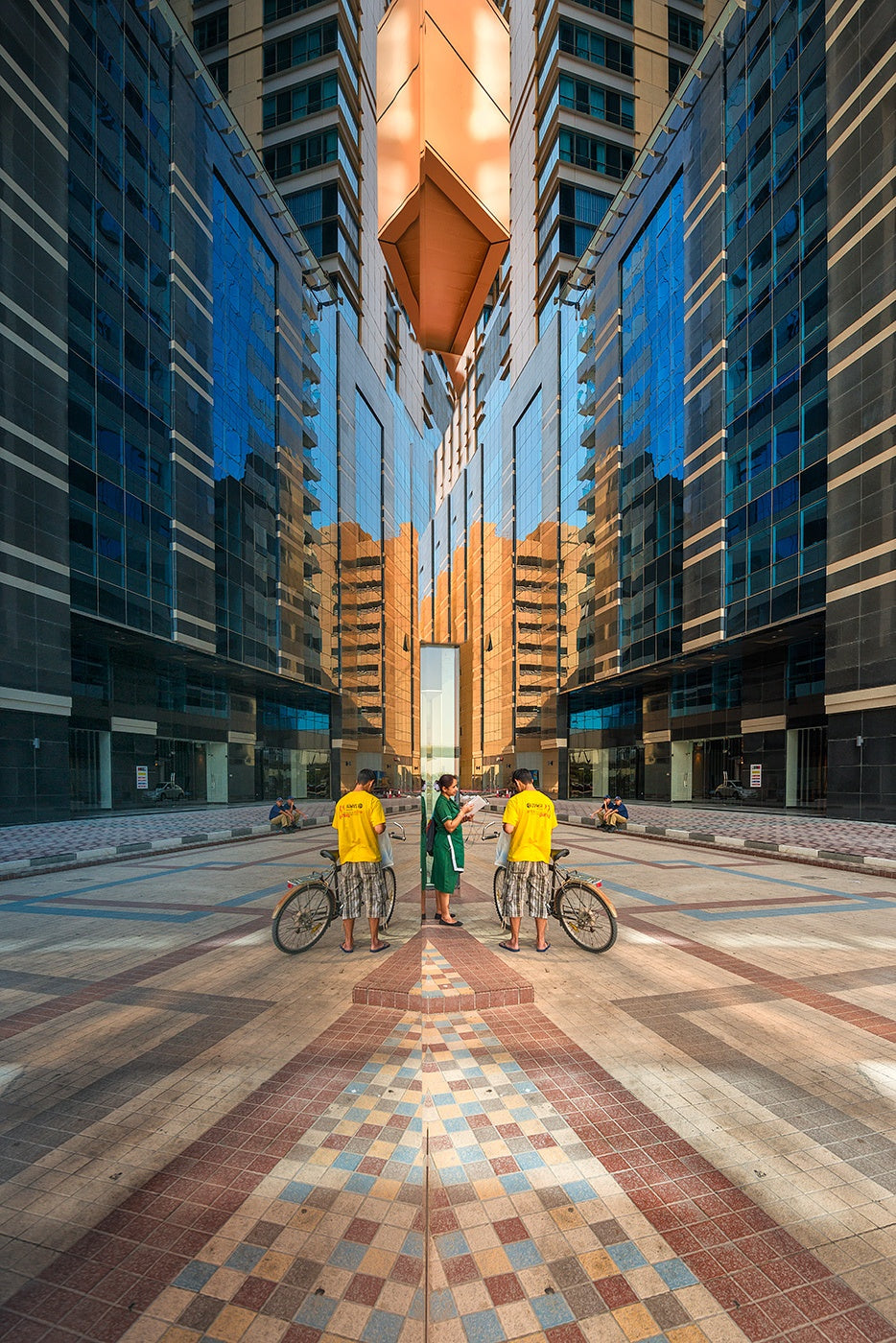 Downtown Poster och Canvastavla