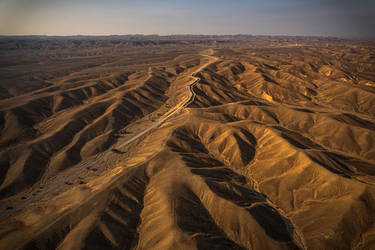 at desert between the mountains Poster och Canvastavla