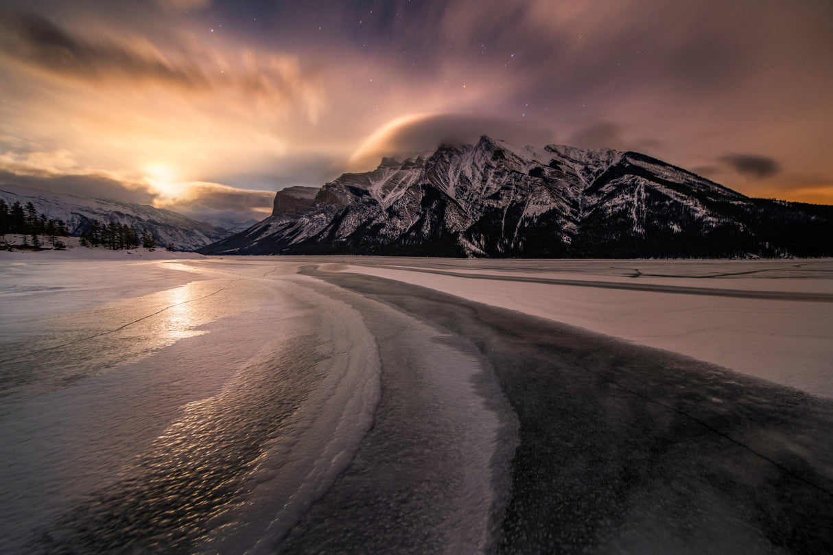 Moonrise on a frozen lake Poster och Canvastavla