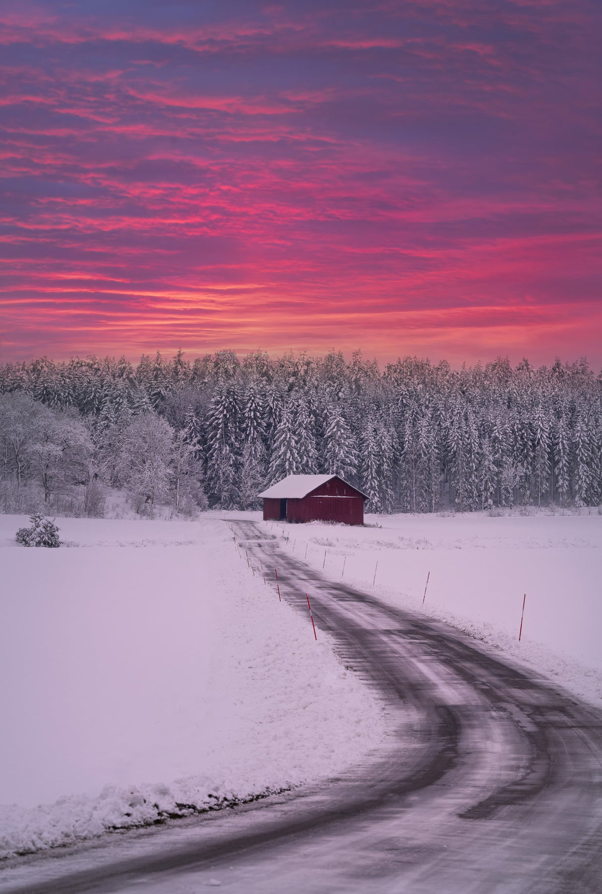 Winter barn Poster och Canvastavla