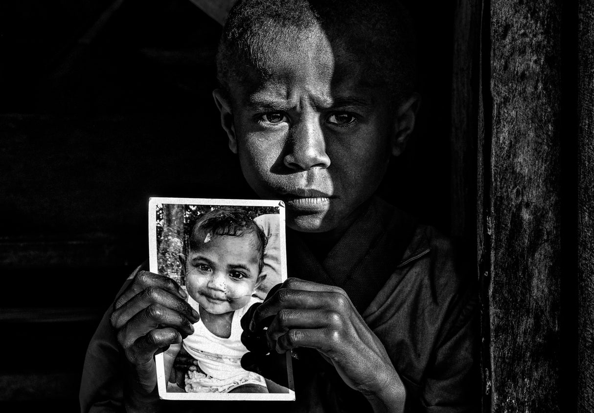 His brother´s picture-Vanuatu Poster och Canvastavla