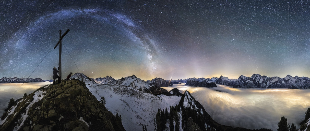 Above the clouds Poster och Canvastavla
