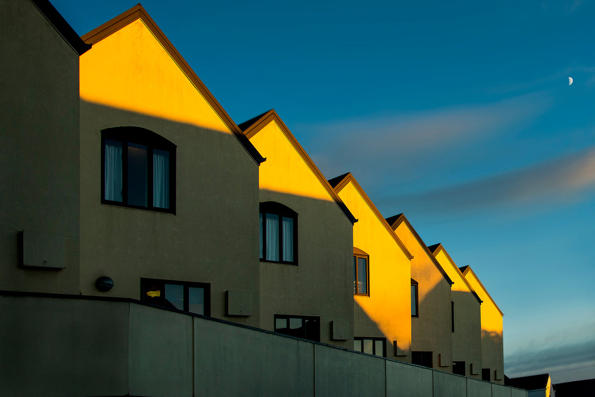 The yellow house and half moon Poster och Canvastavla