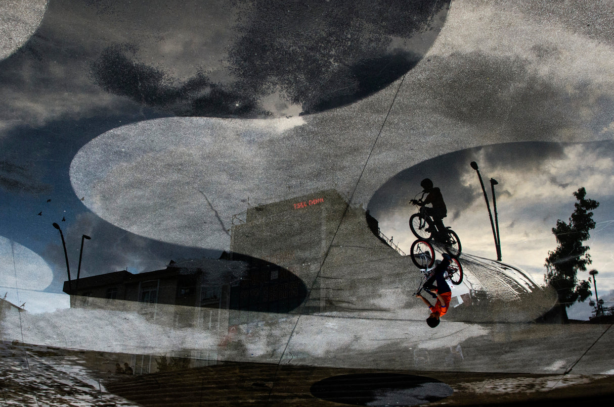 Bicycle and child Poster och Canvastavla