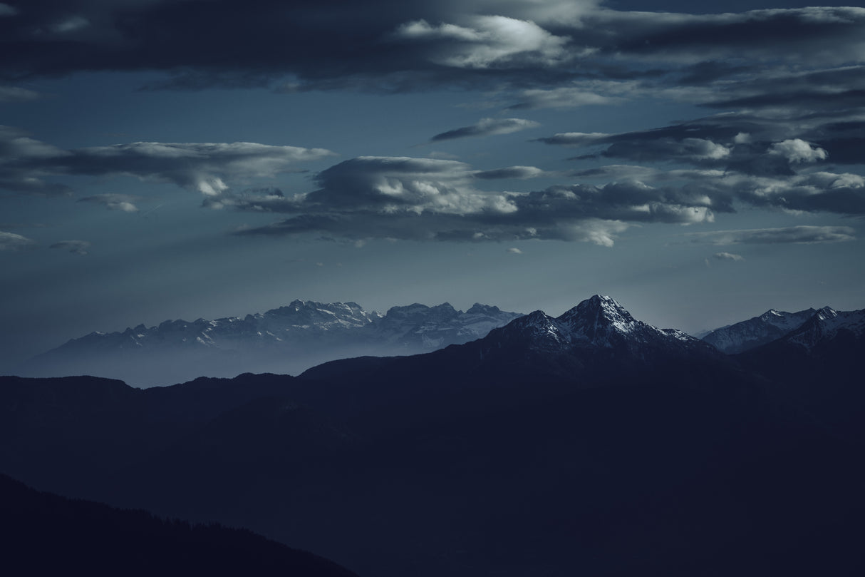 Lonely peak of mountains Poster och Canvastavla